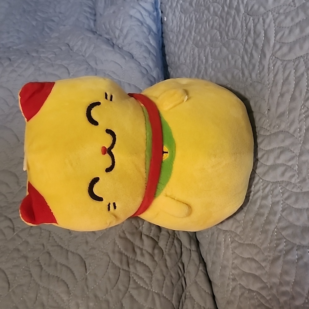 Kleptocats 9 Inch Yellow Plush